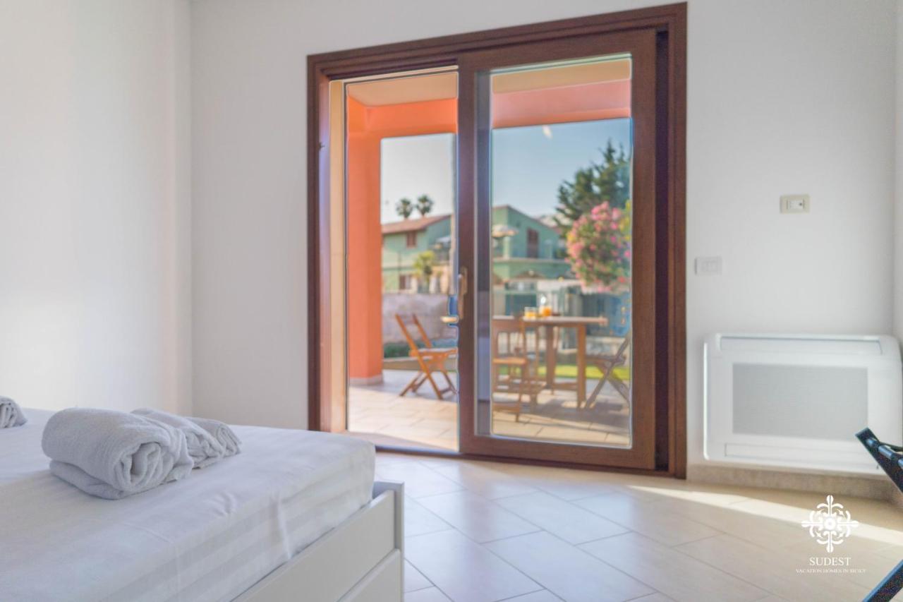Villa Seaside - Beach Retreat With Jacuzzi Syracuse Esterno foto